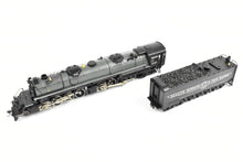 Load image into Gallery viewer, HO CON MTH - Mike's Train House DM&IR - Duluth Missabe and Iron Range 2-8-8-4 "Yellowstone" and Walther's Caboose