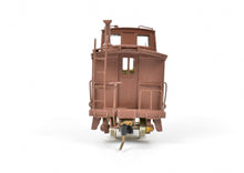 Load image into Gallery viewer, HOn3 Brass NJ Custom Brass C&S - Colorado & Southern 2-Axle Caboose #1003 Custom Painted