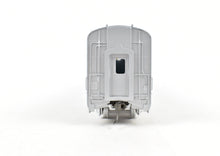 Load image into Gallery viewer, HO Brass Hallmark Models ATSF - Santa Fe High Level Transition Chair Car 528 Series Lettered and Numbered