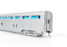Load image into Gallery viewer, HO Brass Hallmark Models ATSF - Santa Fe High Level Transition Chair Car 528 Series Lettered and Numbered