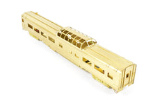 Load image into Gallery viewer, HO Brass Oriental Limited GN - Great Northern Empire Builder Dome Coach