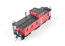 Load image into Gallery viewer, HO Brass OMI - Overland Models, Inc. GN - Great Northern 30' Wood Sided Caboose w/Andrews Truck F/P Lighted #X246