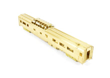 Load image into Gallery viewer, HO Brass Oriental Limited GN - Great Northern Empire Builder Dome Coach