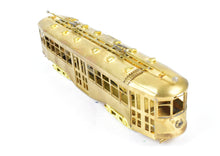 Load image into Gallery viewer, HO Brass S. Soho & Co. Brooklyn & Queens Peter Witt Car 8000