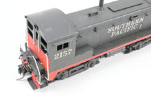 Load image into Gallery viewer, HO Brass Hallmark Models SP – Southern Pacific Baldwin S-12 Diesel Switcher Custom Painted No. 2157