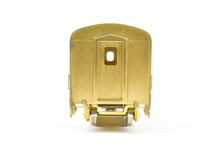 Load image into Gallery viewer, HO Brass Oriental Limited NP - Northern Pacific North Coast Limited 56-Seat Coach #500 w/o Skirts