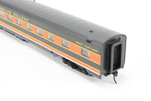 Load image into Gallery viewer, HO Walthers "Name Train" GN - Great Northern 1955 Empire Builder 10-Car Set