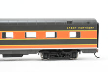 Load image into Gallery viewer, HO Walthers "Name Train" GN - Great Northern 1955 Empire Builder 10-Car Set