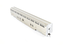 Load image into Gallery viewer, HO Brass Hi-Country Brass ATSF - Santa Fe 500 Series High-Level Transition Chair Car