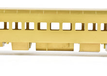 Load image into Gallery viewer, HO Brass Oriental Limited NP - Northern Pacific North Coast Limited 56-Seat Coach #500 w/o Skirts