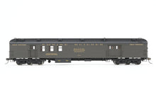 Load image into Gallery viewer, HO Brass Oriental Limited GN - Great Northern 1935 Empire Builder Baggage Mail Express Custom Painted No. 53