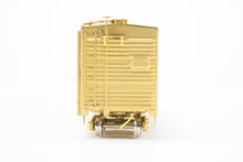 Load image into Gallery viewer, HO Brass Oriental Limited SP - Southern Pacific 50 ton Automobile Box Car Single Sheathed