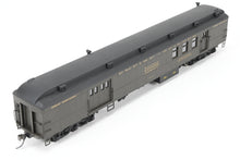 Load image into Gallery viewer, HO Brass Oriental Limited GN - Great Northern 1935 Empire Builder Baggage Mail Express Custom Painted No. 53