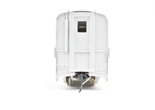 Load image into Gallery viewer, HO Brass Hi-Country Brass ATSF - Santa Fe 500 Series High-Level Transition Chair Car