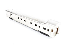 Load image into Gallery viewer, HO Brass Soho ATSF - Santa Fe #3477 Baggage-Dormitory with Step Up Roof