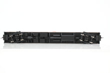 Load image into Gallery viewer, HO Walthers "Name Train" GN - Great Northern 1955 Empire Builder 10-Car Set