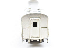 Load image into Gallery viewer, HO Brass Soho ATSF - Santa Fe #3477 Baggage-Dormitory with Step Up Roof