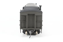 Load image into Gallery viewer, HO Brass Oriental Limited GN - Great Northern 1935 Empire Builder Baggage Mail Express Custom Painted No. 53