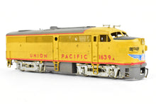 Load image into Gallery viewer, HO Brass OMI - Overland Models Inc. UP - Union Pacific Alco 'FA-1' W/Dynamic Brakes, small number boards CP #1639a Weathered