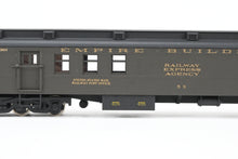 Load image into Gallery viewer, HO Brass Oriental Limited GN - Great Northern 1935 Empire Builder Baggage Mail Express Custom Painted No. 53