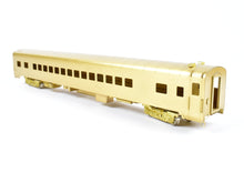 Load image into Gallery viewer, HO Brass Oriental Limited NP - Northern Pacific North Coast Limited 56-Seat Coach #500 w/o Skirts