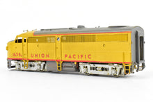 Load image into Gallery viewer, HO Brass OMI - Overland Models Inc. UP - Union Pacific Alco 'FA-1' W/Dynamic Brakes, small number boards CP #1639a Weathered