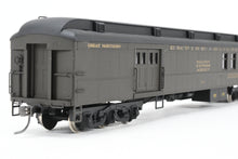 Load image into Gallery viewer, HO Brass Oriental Limited GN - Great Northern 1935 Empire Builder Baggage Mail Express Custom Painted No. 53