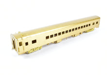 Load image into Gallery viewer, HO Brass Oriental Limited NP - Northern Pacific North Coast Limited 56-Seat Coach #500 w/o Skirts