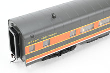 Load image into Gallery viewer, HO Walthers "Name Train" GN - Great Northern 1955 Empire Builder 10-Car Set