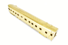 Load image into Gallery viewer, HO Brass Oriental Limited NP - Northern Pacific North Coast Limited Sleeper Observation #392 w/o Skirts