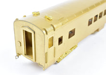 Load image into Gallery viewer, HO Brass Oriental Limited NP - Northern Pacific North Coast Limited 56-Seat Coach #500 w/o Skirts