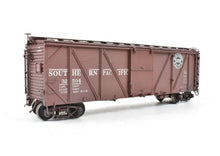Load image into Gallery viewer, HO Brass CON CIL - Challenger Imports SP - Southern Pacific Class B-50-15 Box Car FP No. 32504 Weathered