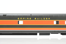Load image into Gallery viewer, HO Walthers "Name Train" GN - Great Northern 1955 Empire Builder 10-Car Set
