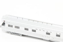 Load image into Gallery viewer, N Kato 156-0804 ATSF - Santa Fe Business Car “Santa Fe”