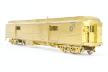 Load image into Gallery viewer, HO Brass Oriental Limited GN - Great Northern HW Baggage