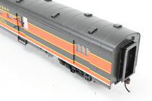 Load image into Gallery viewer, HO Walthers "Name Train" GN - Great Northern 1955 Empire Builder 10-Car Set