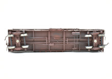 Load image into Gallery viewer, HO Brass CON CIL - Challenger Imports SP - Southern Pacific Class B-50-15 Box Car FP No. 32504 Weathered