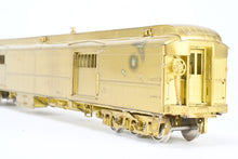 Load image into Gallery viewer, HO Brass Oriental Limited GN - Great Northern HW Baggage