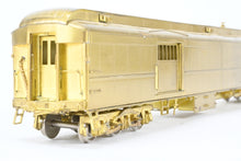 Load image into Gallery viewer, HO Brass Oriental Limited GN - Great Northern HW Baggage