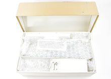 Load image into Gallery viewer, O Brass PSC - Precision Scale Co. ATSF - Santa Fe SD40-2 #5015 Factory Painted - Rare!