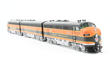 Load image into Gallery viewer, HO Athearn Genesis GN - Great Northern EMD F3-A/F3-B/F3-A Phase II Passenger Set Factory Decorated "Empire Builder" Scheme