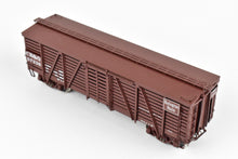 Load image into Gallery viewer, HO Brass CIL - Challenger Imports CB&Q - Burlington Route Class SM-16 36' Stock Car FP No. 57238