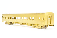 Load image into Gallery viewer, HO Brass Oriental Limited GN - Great Northern Lightweight Coach Nos. 1221-26 De-skirted