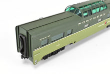 Load image into Gallery viewer, HO Brass Oriental Limited NP - Northern Pacific North Coast Limited Dome Coach #550 Custom Painted CB&Q No. 557 WRONG BOX