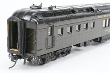Load image into Gallery viewer, HO Brass Aurora Shops Ltd. CB&Q - Burlington HW 80' Diner with Kitchen Windows Custom Painted No. 179