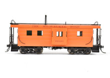 Load image into Gallery viewer, HO Brass OMI - Overland Models, Inc. MILW - Milwaukee Road (CMSTP&P) Ribbed Side Caboose FP No. 01895
