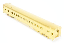 Load image into Gallery viewer, HO Brass Oriental Limited GN - Great Northern Lightweight Coach Nos. 1221-26 De-skirted