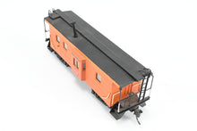 Load image into Gallery viewer, HO Brass NPP - Nickel Plate Products MILW - Milwaukee Road Bay Window Caboose Custom Painted No. 992012