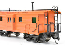 Load image into Gallery viewer, HO Brass OMI - Overland Models, Inc. MILW - Milwaukee Road (CMSTP&P) Ribbed Side Caboose FP No. 01895