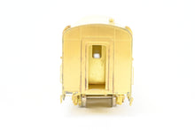 Load image into Gallery viewer, HO Brass Oriental Limited GN - Great Northern Lightweight Coach Nos. 1221-26 De-skirted